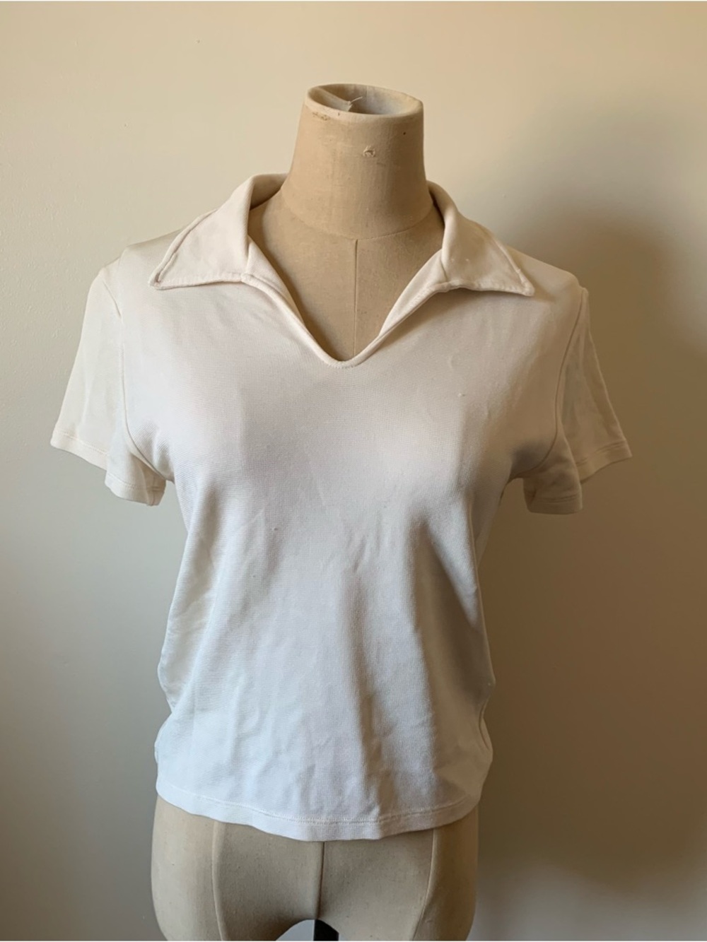 Djerf Avenue Getaway Collared T-Shirt Cream